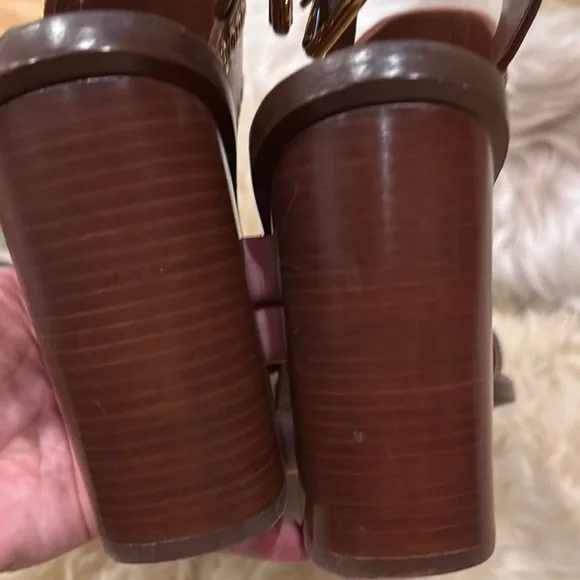 Louis Vuitton Passenger Sandals Sz 37/6.5 - Picture 9 of 13